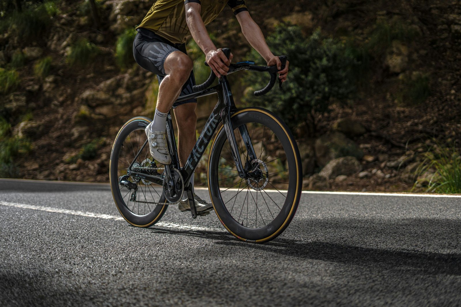 How to Prevent Knee Pain When Cycling